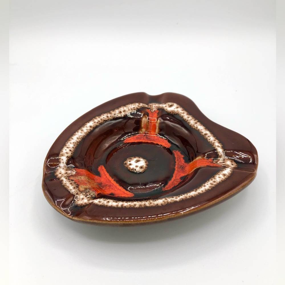 Beautiful MCM ceramic ash tray
